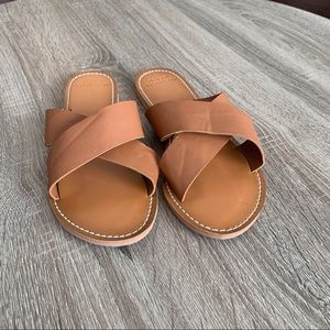 Abercrombie Cross-Strap Camel Sandal Slide